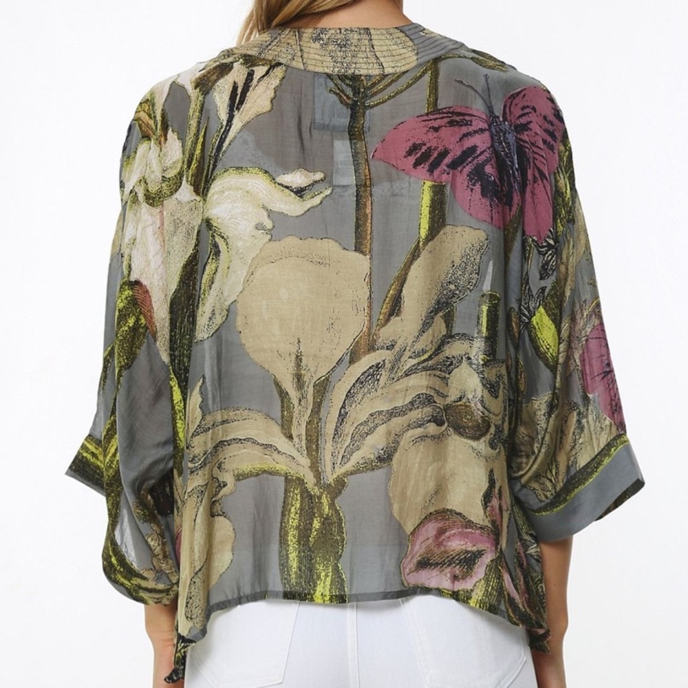 One Hundred Stars Iris Kimono - Picture 6 of 12